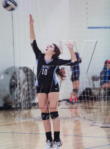 Thumbnail 1 in Desert Ridge vs. Veritas Prep (Nike Tournament of Champions) photogallery.