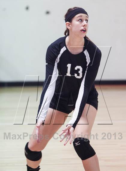 Thumbnail 3 in Desert Ridge vs. Veritas Prep (Nike Tournament of Champions) photogallery.