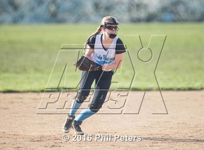 Thumbnail 1 in Gwynn Park vs. Eleanor Roosevelt photogallery.