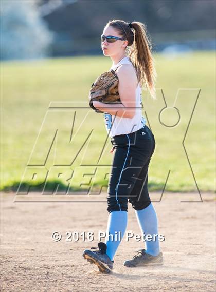 Thumbnail 3 in Gwynn Park vs. Eleanor Roosevelt photogallery.