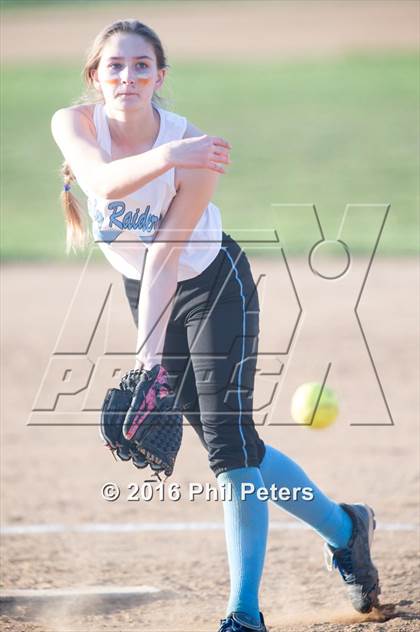Thumbnail 1 in Gwynn Park vs. Eleanor Roosevelt photogallery.