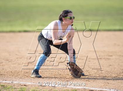 Thumbnail 3 in Gwynn Park vs. Eleanor Roosevelt photogallery.