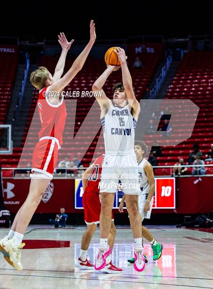 Thumbnail 3 in American Fork vs. Corner Canyon (UHSAA 6A Quarterfinal) photogallery.