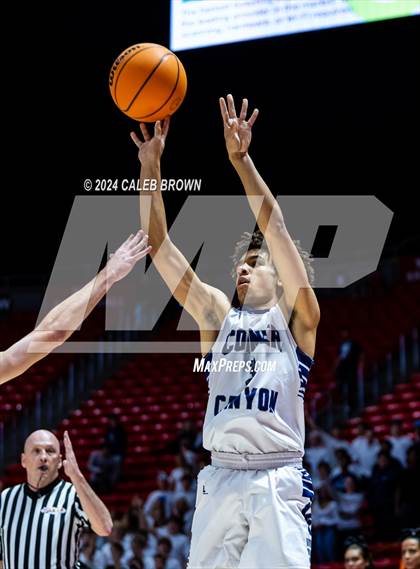 Thumbnail 3 in American Fork vs. Corner Canyon (UHSAA 6A Quarterfinal) photogallery.