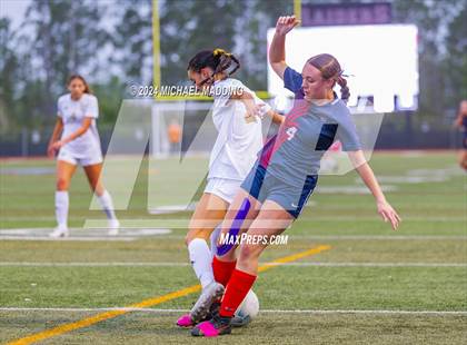Thumbnail 3 in Hardin-Jefferson vs. Vidor (UIL Soccer 4A Regions 3 & 4 Regional Quarters) photogallery.