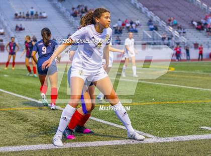 Thumbnail 3 in Hardin-Jefferson vs. Vidor (UIL Soccer 4A Regions 3 & 4 Regional Quarters) photogallery.