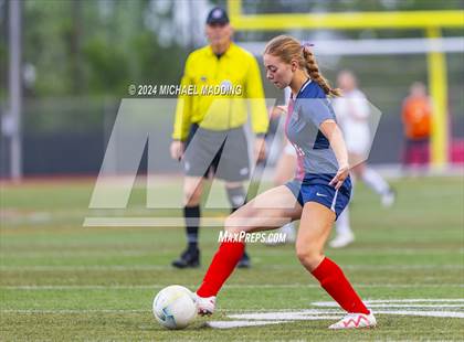 Thumbnail 1 in Hardin-Jefferson vs. Vidor (UIL Soccer 4A Regions 3 & 4 Regional Quarters) photogallery.