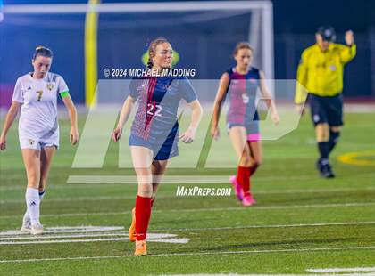 Thumbnail 3 in Hardin-Jefferson vs. Vidor (UIL Soccer 4A Regions 3 & 4 Regional Quarters) photogallery.