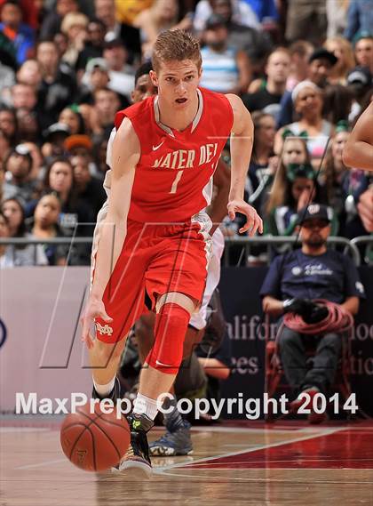 Thumbnail 2 in Mater Dei vs. Chino Hills (CIF SS Open Division Final) photogallery.