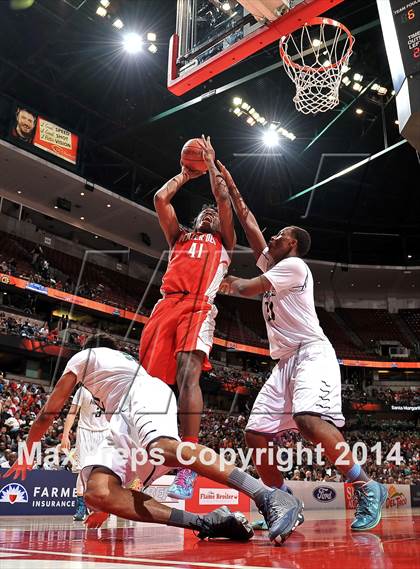Thumbnail 3 in Mater Dei vs. Chino Hills (CIF SS Open Division Final) photogallery.