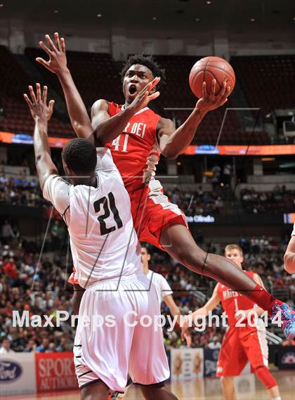 Thumbnail 1 in Mater Dei vs. Chino Hills (CIF SS Open Division Final) photogallery.