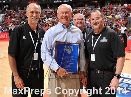 Thumbnail 2 in Mater Dei vs. Chino Hills (CIF SS Open Division Final) photogallery.