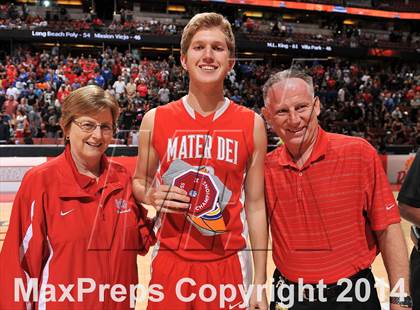 Thumbnail 1 in Mater Dei vs. Chino Hills (CIF SS Open Division Final) photogallery.