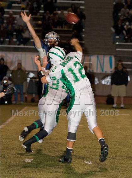 Thumbnail 2 in Thousand Oaks vs. Saugus (CIF SS Playoffs) photogallery.
