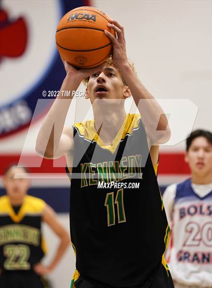 Thumbnail 3 in Kennedy @ Bolsa Grande photogallery.