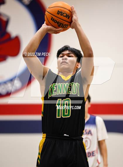 Thumbnail 1 in Kennedy @ Bolsa Grande photogallery.