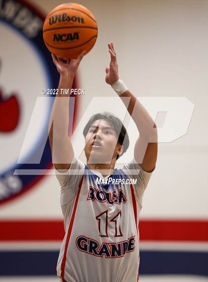 Thumbnail 2 in Kennedy @ Bolsa Grande photogallery.