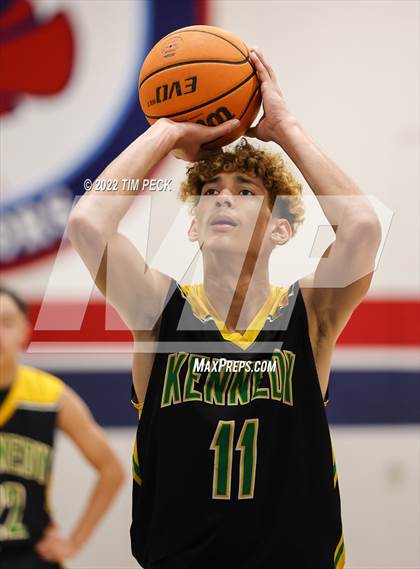 Thumbnail 2 in Kennedy @ Bolsa Grande photogallery.