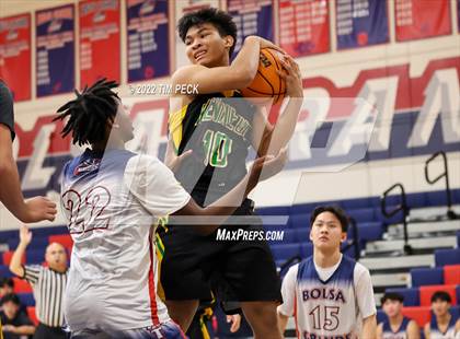 Thumbnail 1 in Kennedy @ Bolsa Grande photogallery.