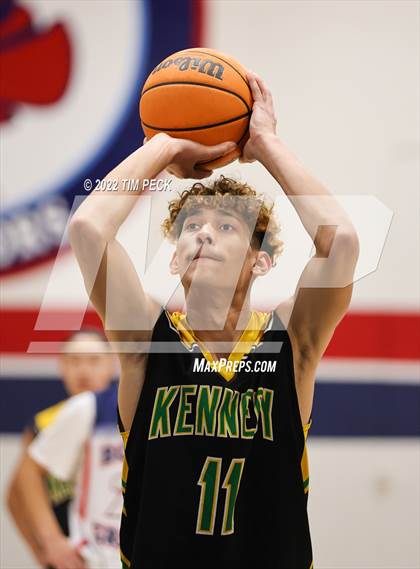 Thumbnail 1 in Kennedy @ Bolsa Grande photogallery.