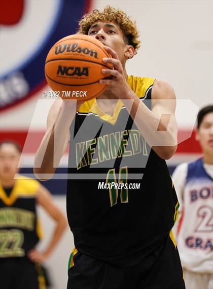 Thumbnail 2 in Kennedy @ Bolsa Grande photogallery.