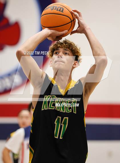 Thumbnail 2 in Kennedy @ Bolsa Grande photogallery.