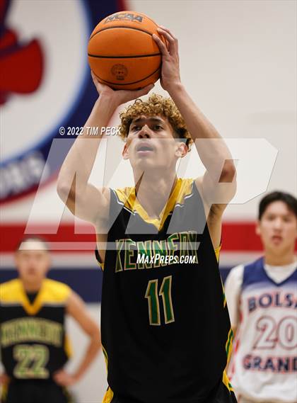 Thumbnail 1 in Kennedy @ Bolsa Grande photogallery.