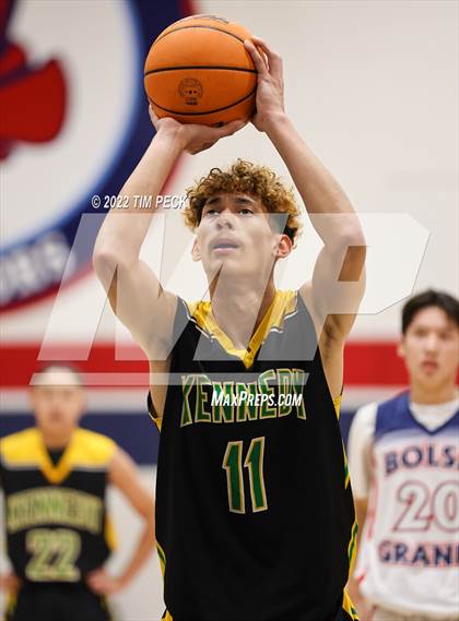 Thumbnail 2 in Kennedy @ Bolsa Grande photogallery.