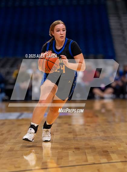 Thumbnail 3 in Nazareth vs. Saltillo (UIL 1A Basketball Division II Final) photogallery.