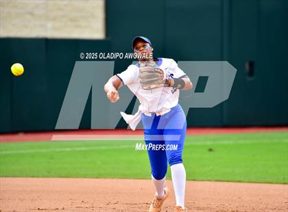 Thumbnail 1 in Clear Springs @ Midway (UIL Softball 6A Div 1 Final) photogallery.