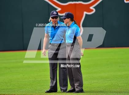 Thumbnail 3 in Clear Springs @ Midway (UIL Softball 6A Div 1 Final) photogallery.