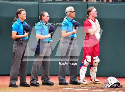 Thumbnail 3 in Clear Springs @ Midway (UIL Softball 6A Div 1 Final) photogallery.