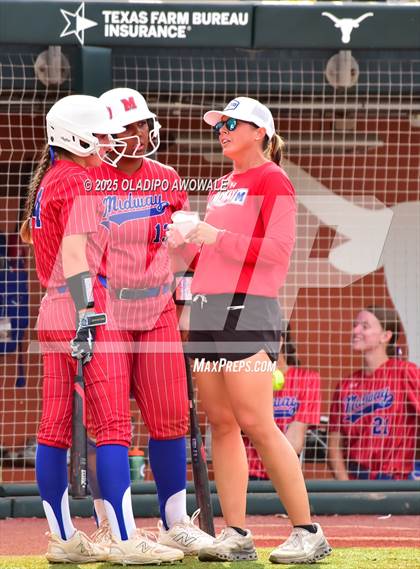 Thumbnail 3 in Clear Springs @ Midway (UIL Softball 6A Div 1 Final) photogallery.