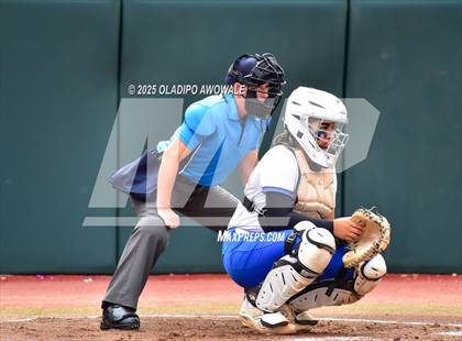 Thumbnail 3 in Clear Springs @ Midway (UIL Softball 6A Div 1 Final) photogallery.