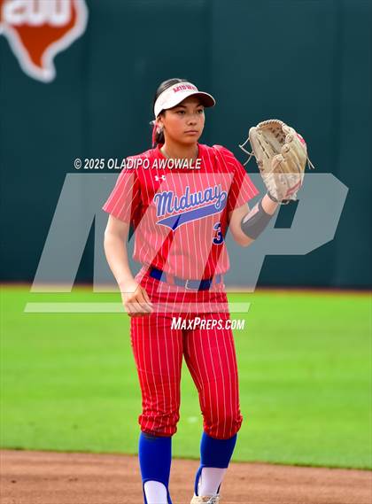 Thumbnail 3 in Clear Springs @ Midway (UIL Softball 6A Div 1 Final) photogallery.