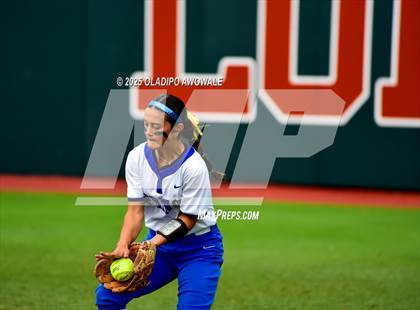 Thumbnail 2 in Clear Springs @ Midway (UIL Softball 6A Div 1 Final) photogallery.