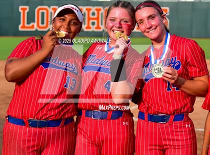 Thumbnail 3 in Clear Springs @ Midway (UIL Softball 6A Div 1 Final) photogallery.