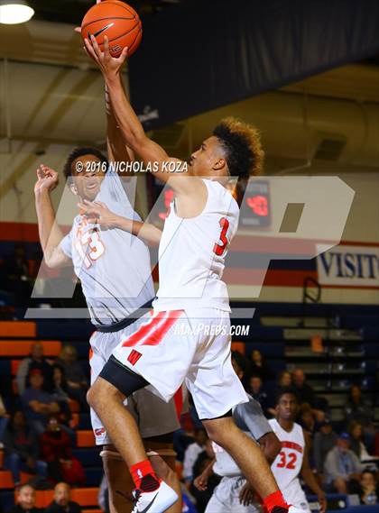 Thumbnail 3 in Bishop Gorman vs. Westchester (Tarkanian Classic) photogallery.