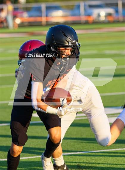 Thumbnail 3 in Grand Saline Indians vs Arp Tigers photogallery.