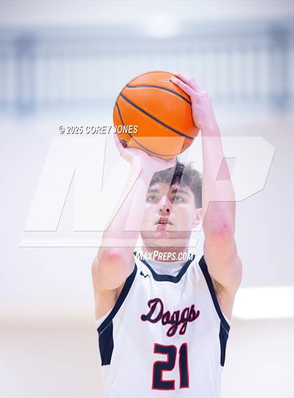 Thumbnail 2 in Winder-Barrow vs Grayson (OTRH Tip Off Classic) photogallery.