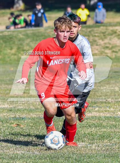 Thumbnail 1 in East Union vs. Chavez photogallery.