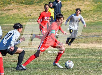 Thumbnail 3 in East Union vs. Chavez photogallery.