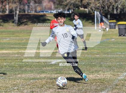 Thumbnail 3 in East Union vs. Chavez photogallery.