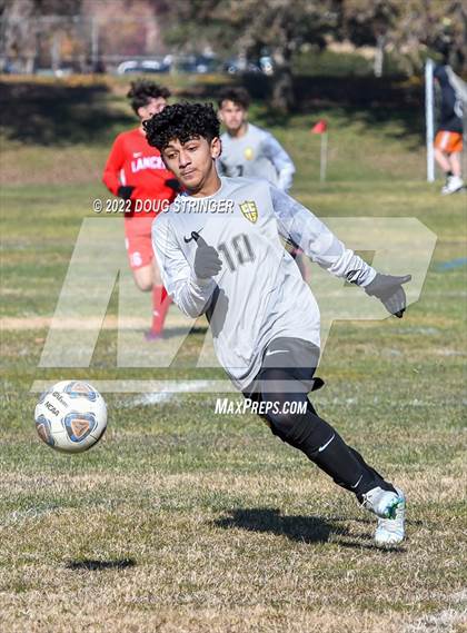 Thumbnail 1 in East Union vs. Chavez photogallery.