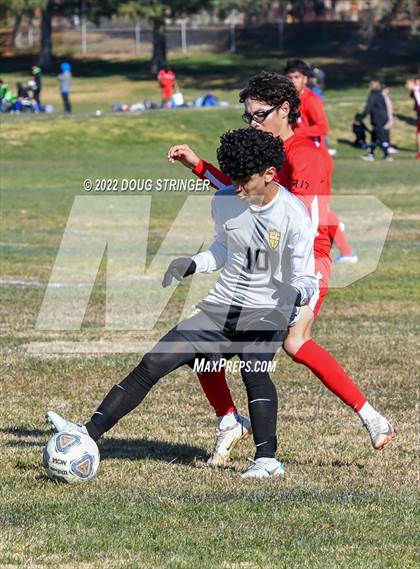 Thumbnail 3 in East Union vs. Chavez photogallery.
