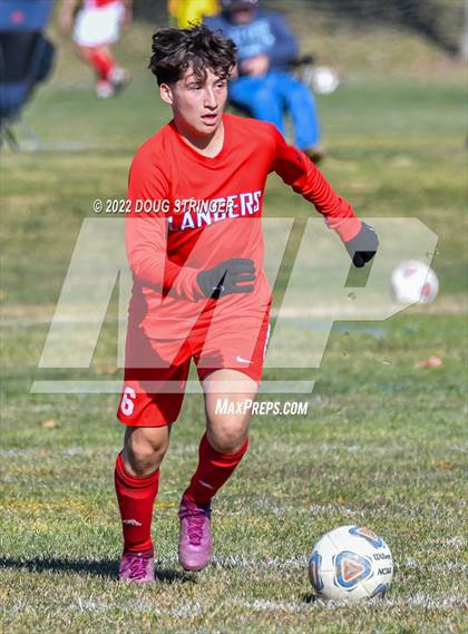 Thumbnail 1 in East Union vs. Chavez photogallery.