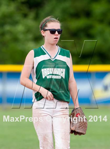 Thumbnail 2 in Edison vs. Greenwich (NYSPHSAA Class C Final) photogallery.