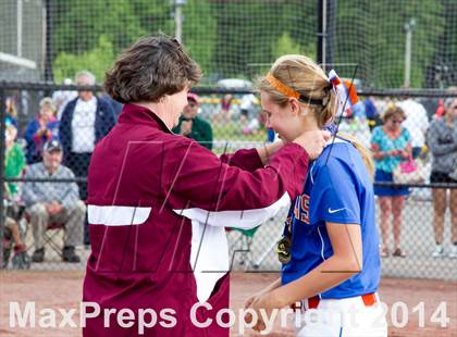 Thumbnail 2 in Edison vs. Greenwich (NYSPHSAA Class C Final) photogallery.