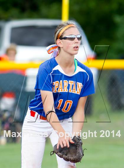 Thumbnail 2 in Edison vs. Greenwich (NYSPHSAA Class C Final) photogallery.
