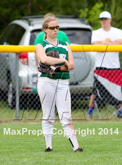 Thumbnail 2 in Edison vs. Greenwich (NYSPHSAA Class C Final) photogallery.